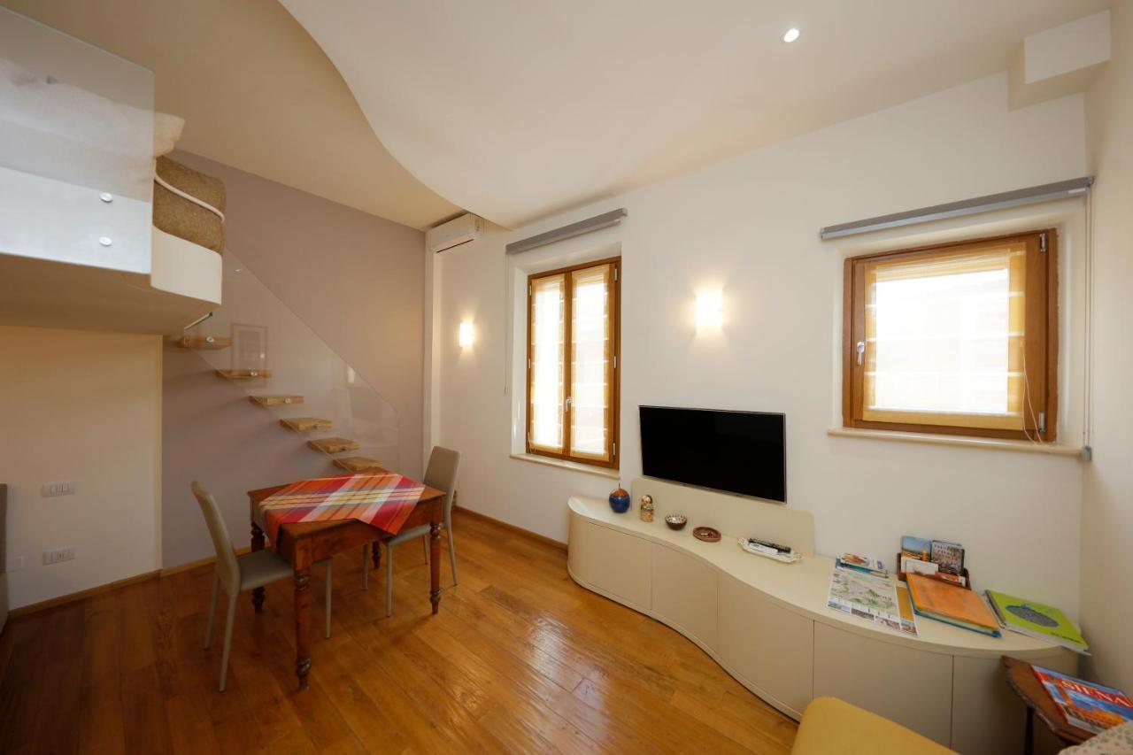 Siena Uptown - Sabrina'S Cozy Apartment Exterior foto